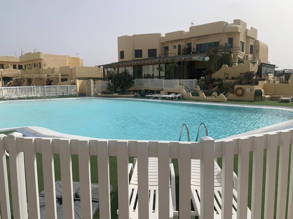 Apartamento Recien reformado!!! Costa Calma terraza y piscina Exterior foto