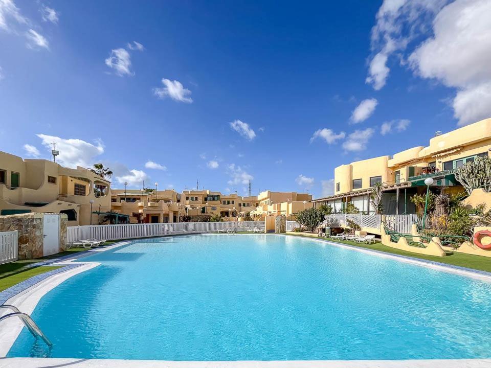 Apartamento Recien reformado!!! Costa Calma terraza y piscina Exterior foto