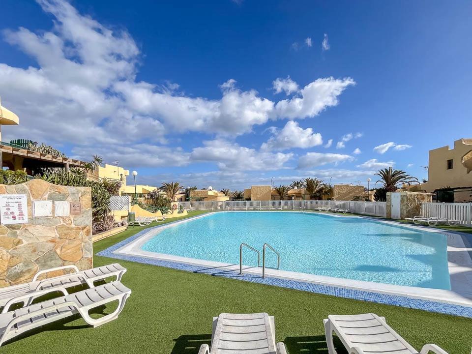 Apartamento Recien reformado!!! Costa Calma terraza y piscina Exterior foto
